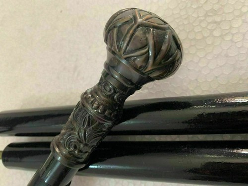 Antique laiton bouton - 37",